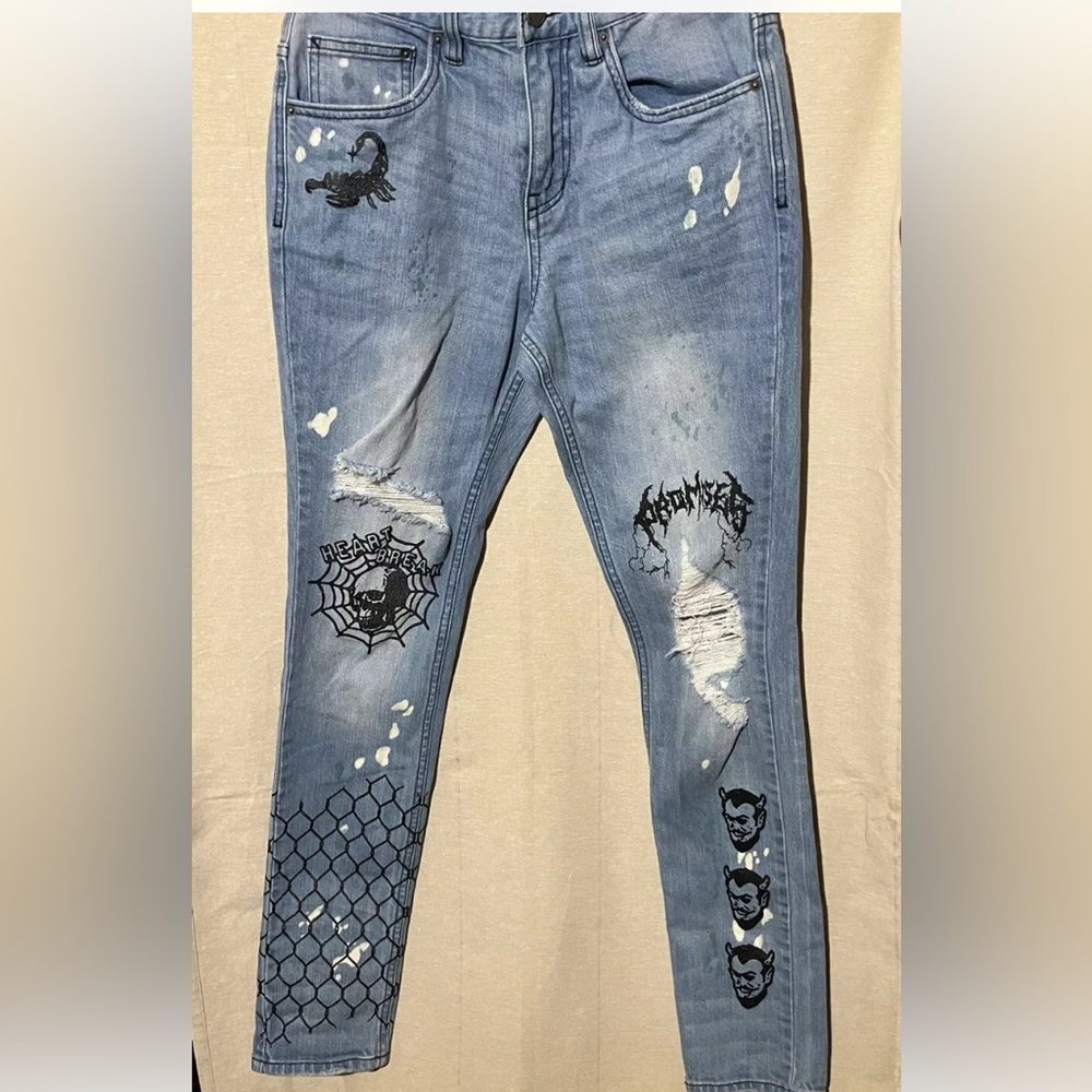 Broken Promises Heart Break Distressed Artist Skinny Jeans 28 Skull Scorpion